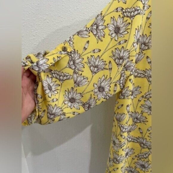 Maurice’s Bundle Floral Blouse Tops Office Bell Sleeve Shabby Chic Western - Picture 13 of 16